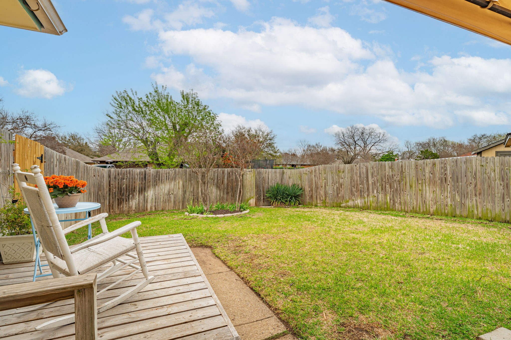 401 Meadow Ridge Drive