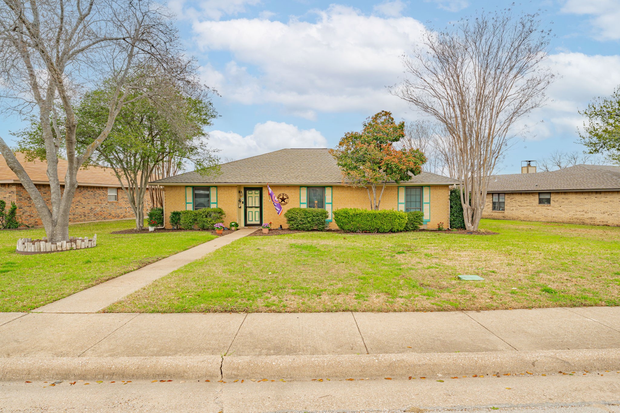 401 Meadow Ridge Drive