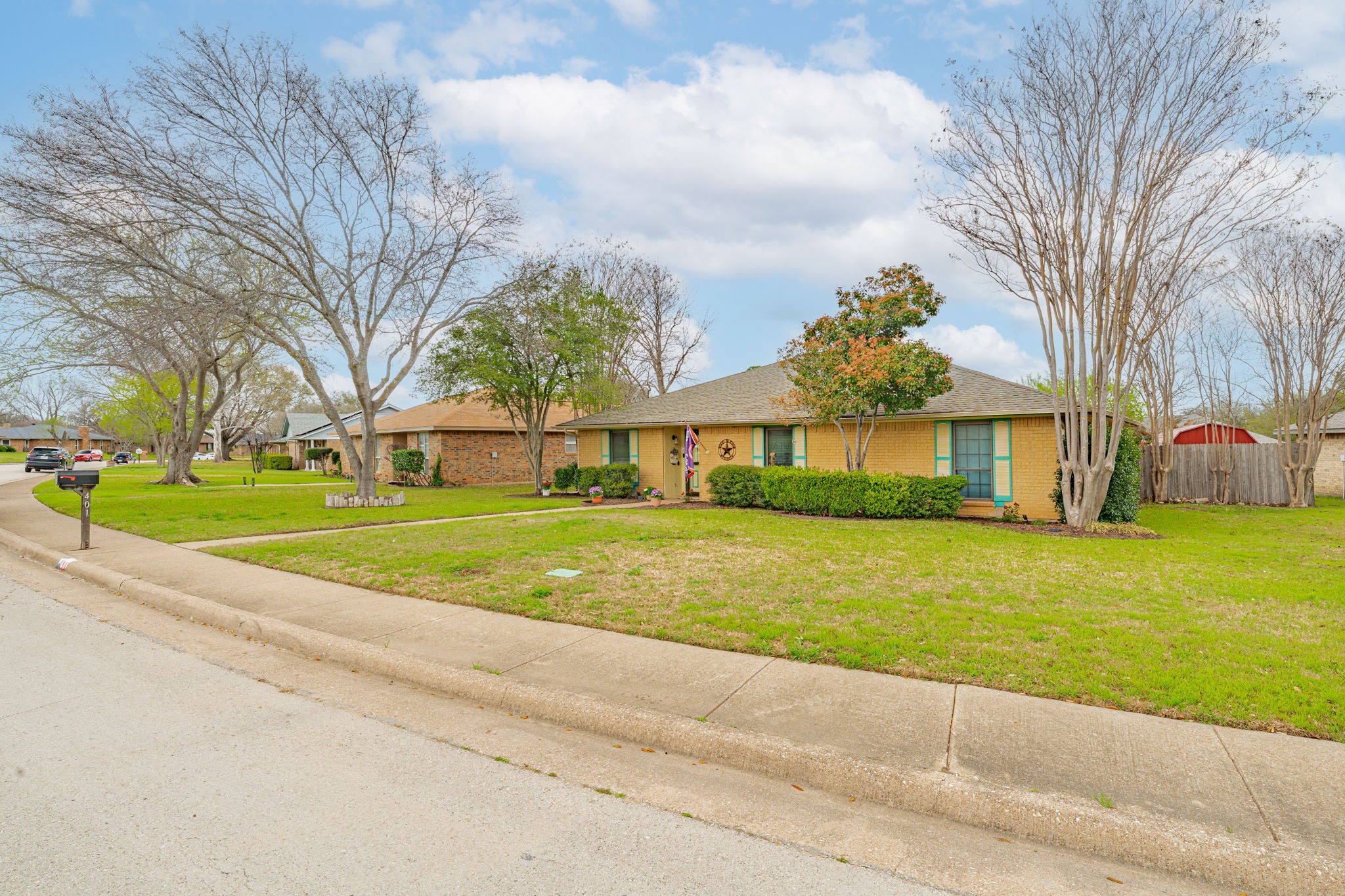 401 Meadow Ridge Drive
