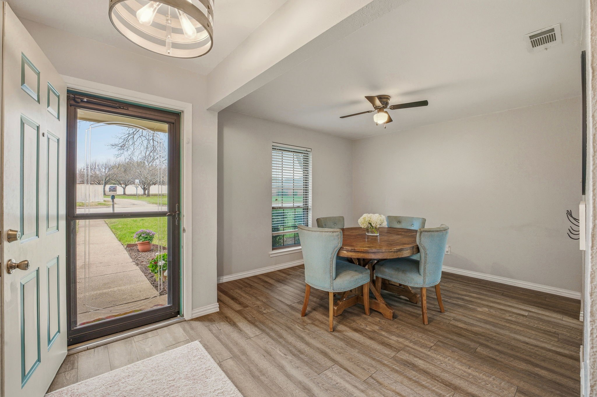 401 Meadow Ridge Drive