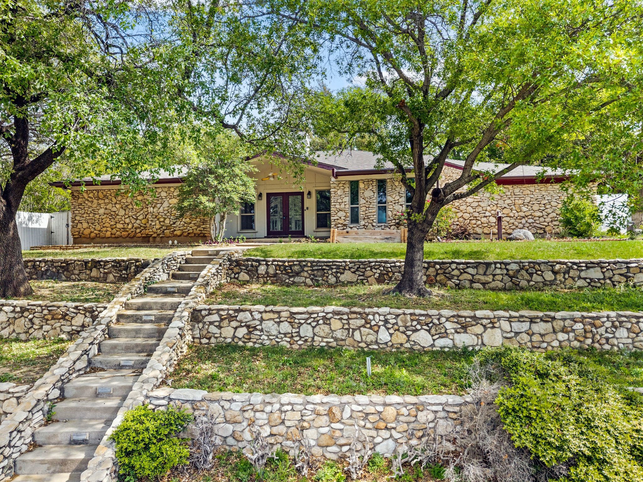 405 Chandler Lake Road