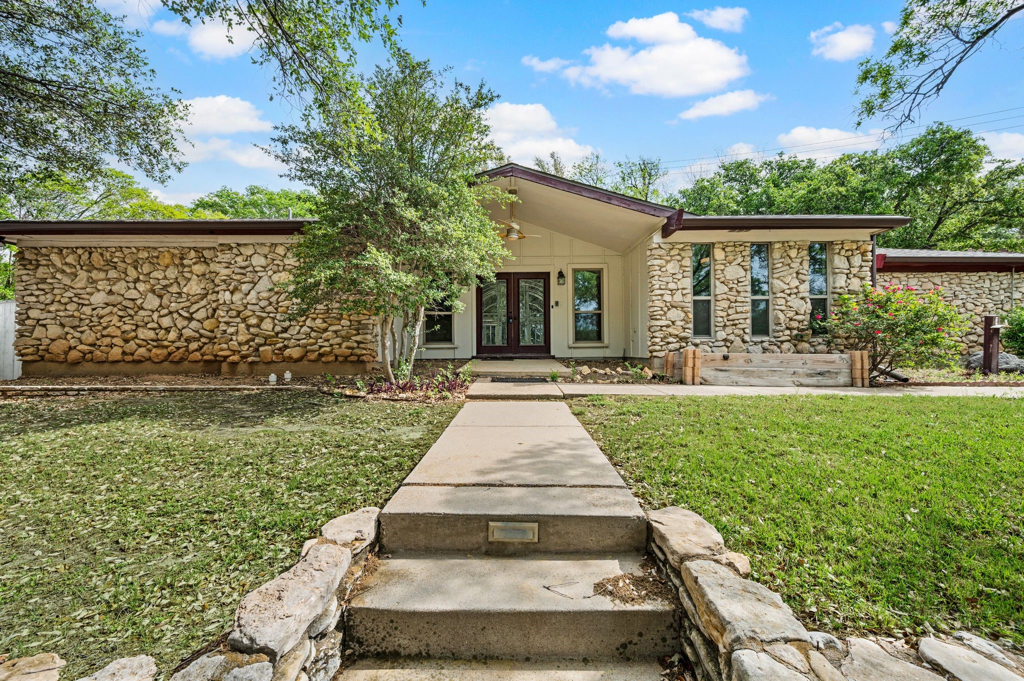 405 Chandler Lake Road