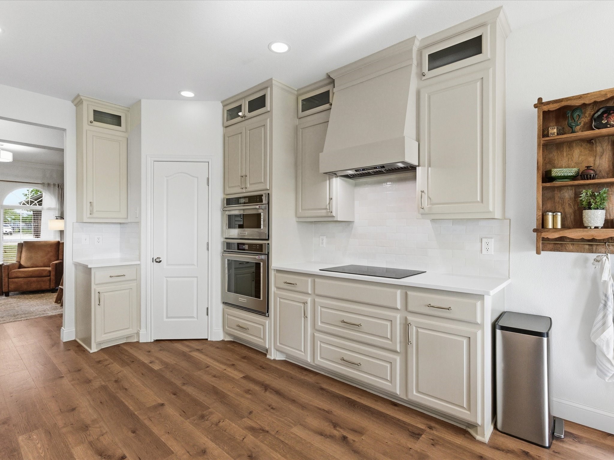 7811 Valley Ridge Drive
