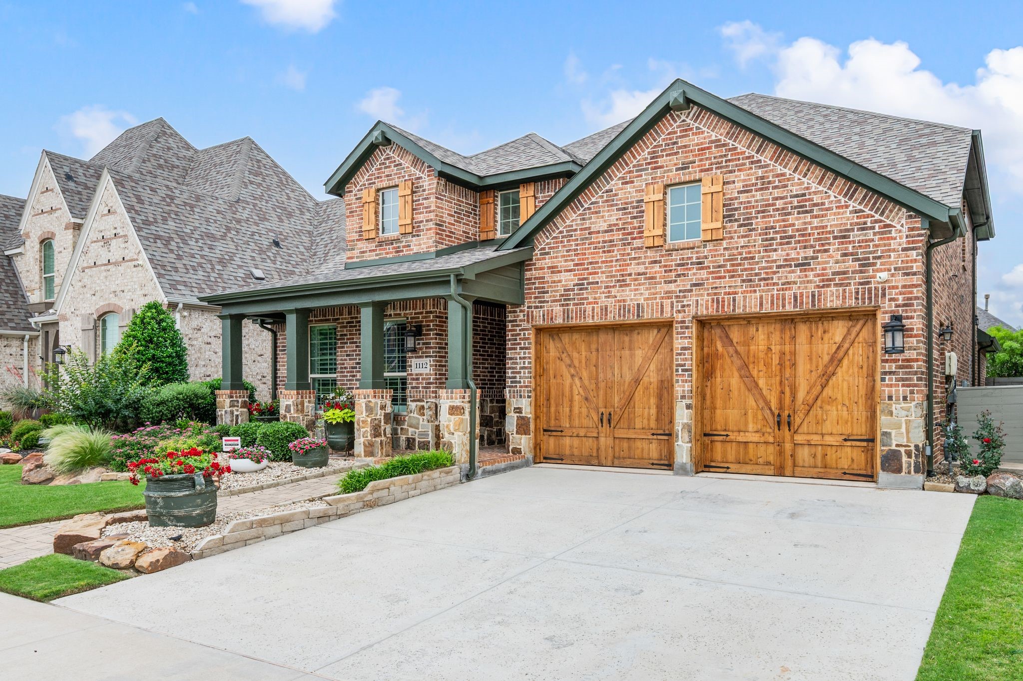 1112 Homestead Way