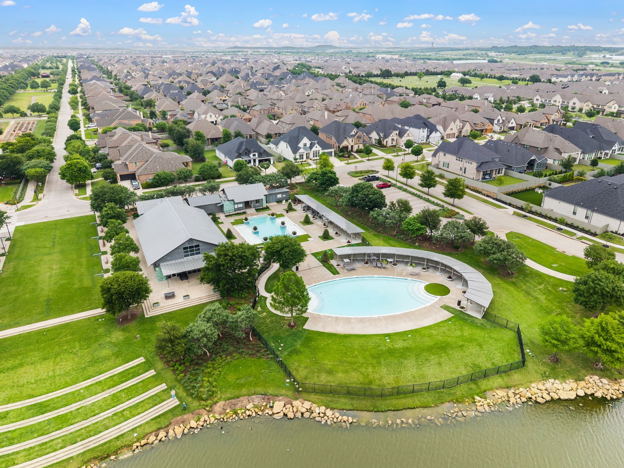 1112 Homestead Way