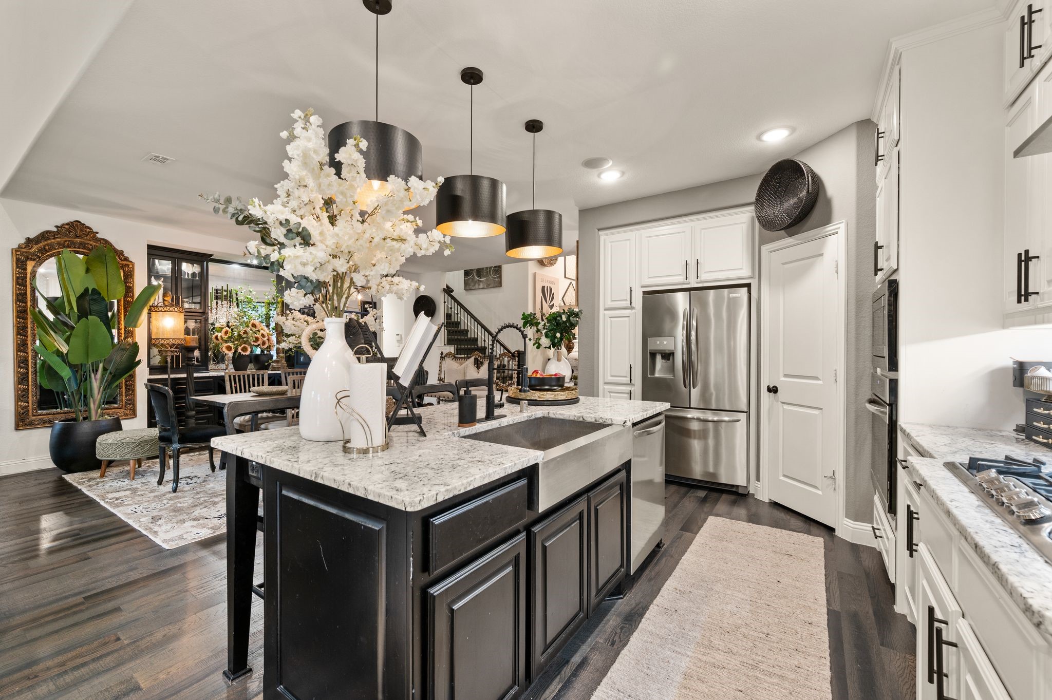 1112 Homestead Way