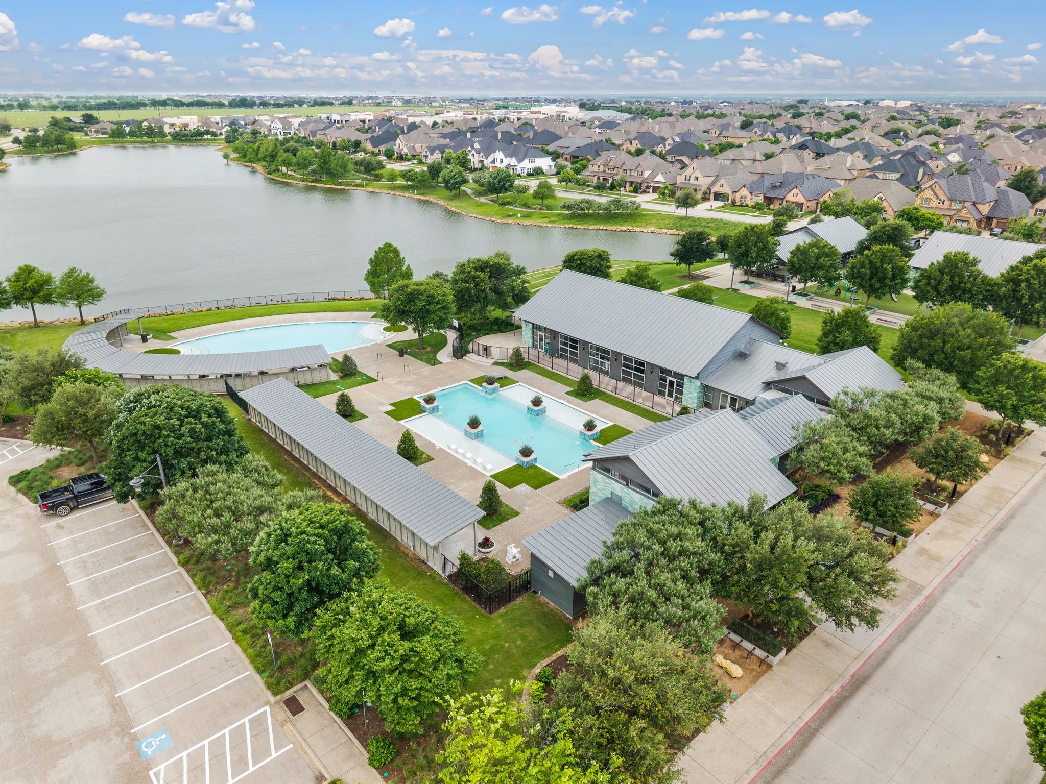 1112 Homestead Way
