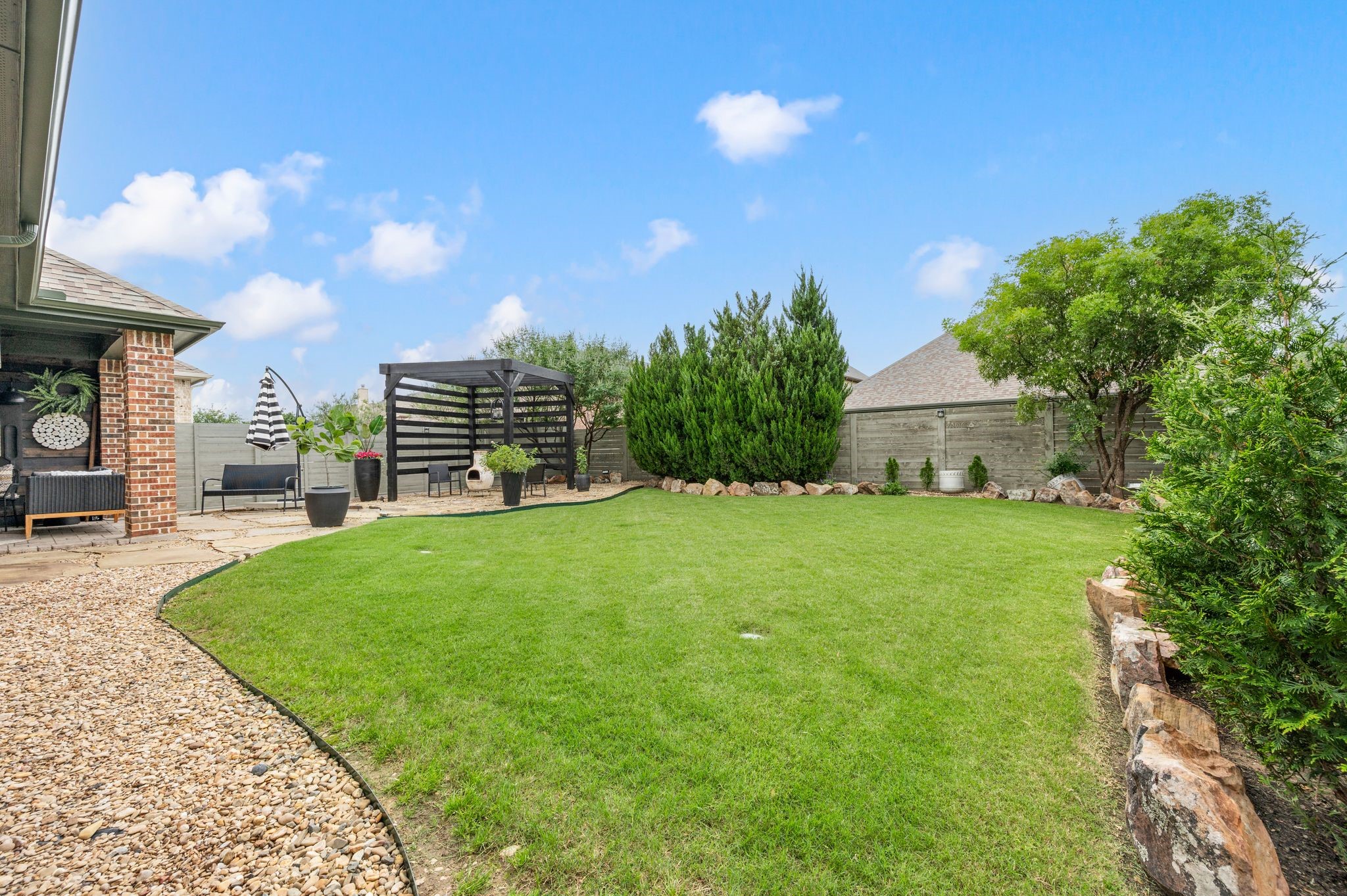 1112 Homestead Way