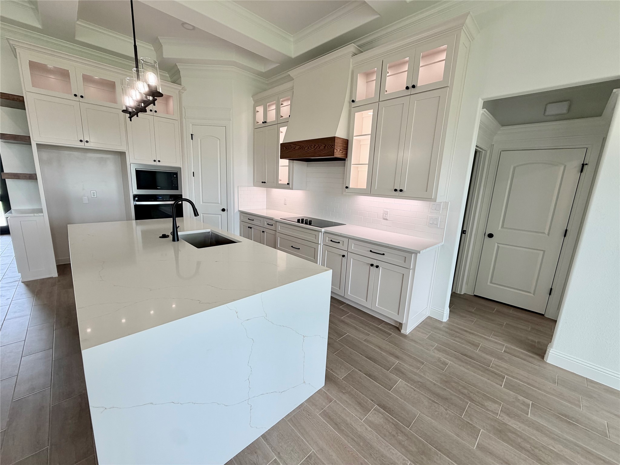 2704 Village Road