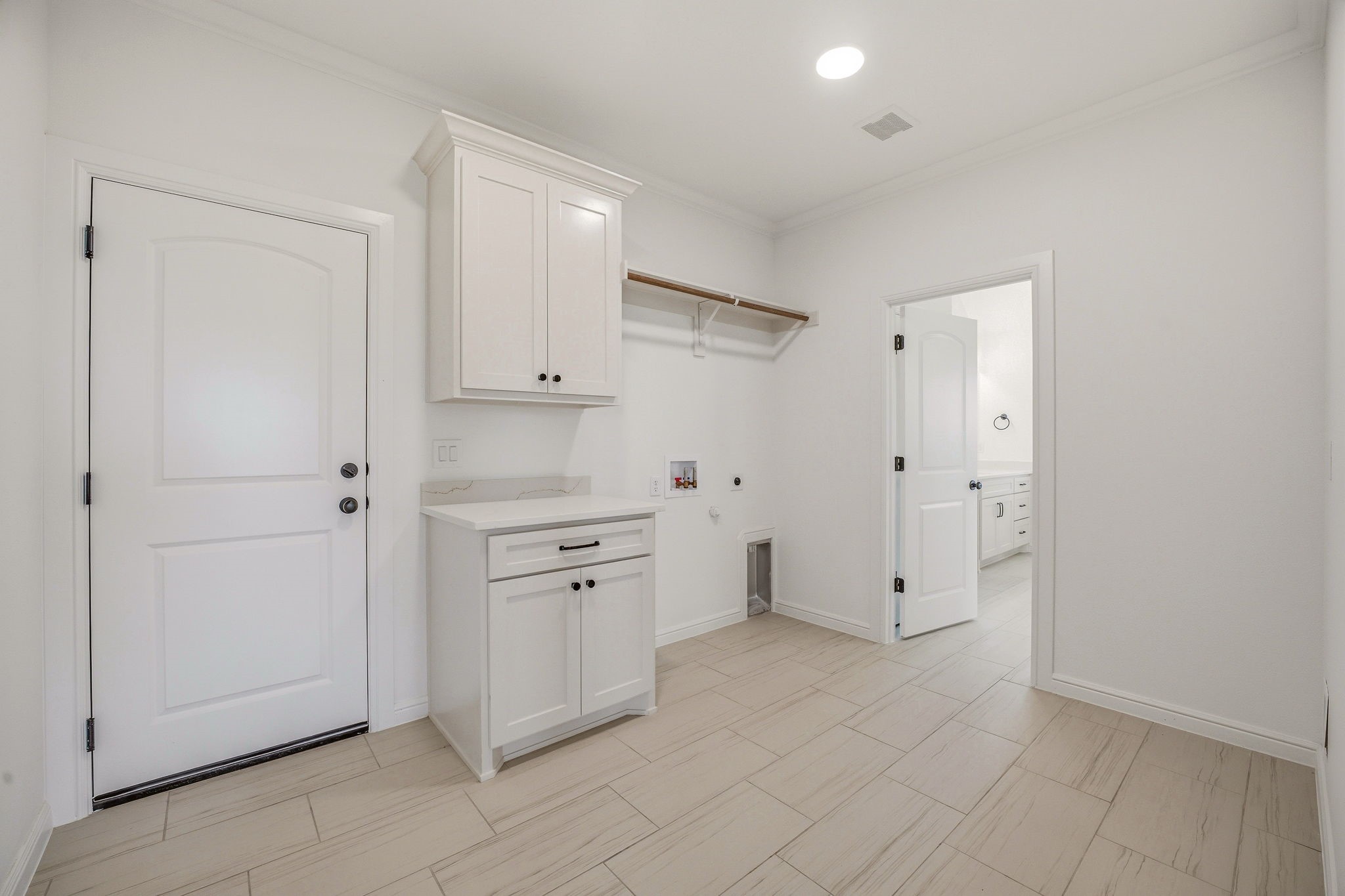 2704 Village Road