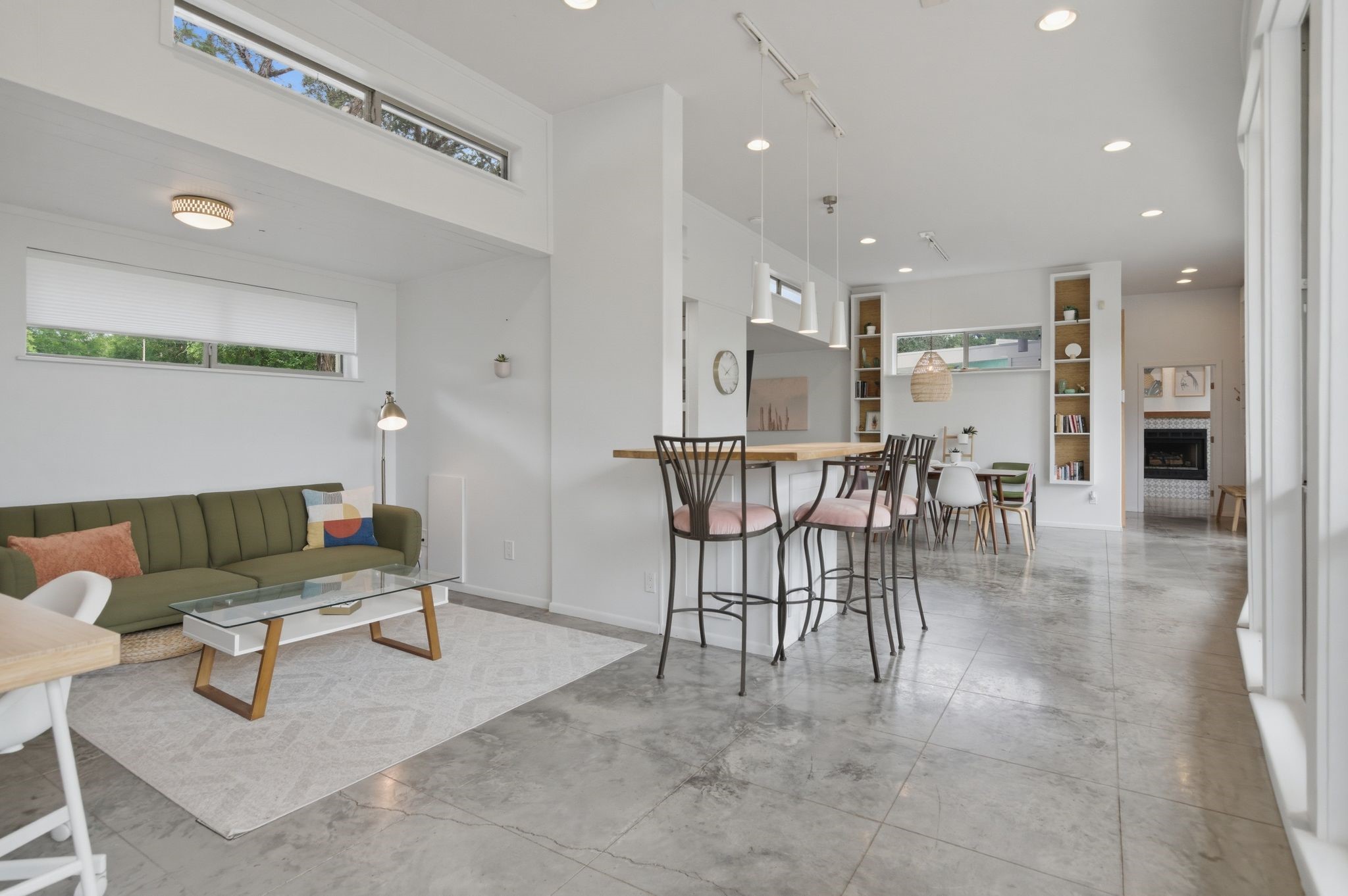 2710 Sky Harbour Drive