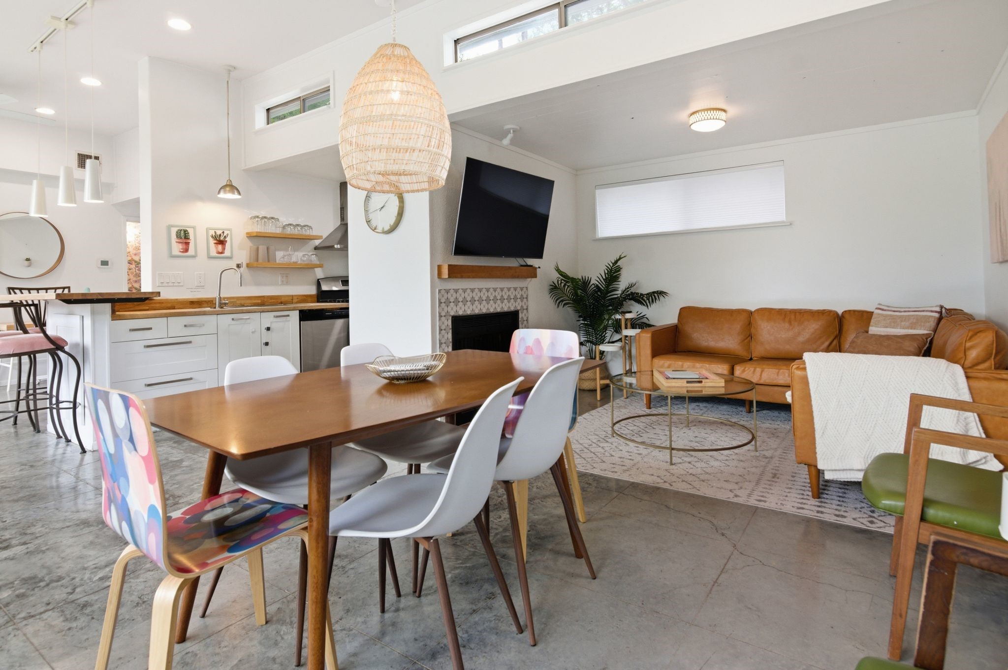 2710 Sky Harbour Drive
