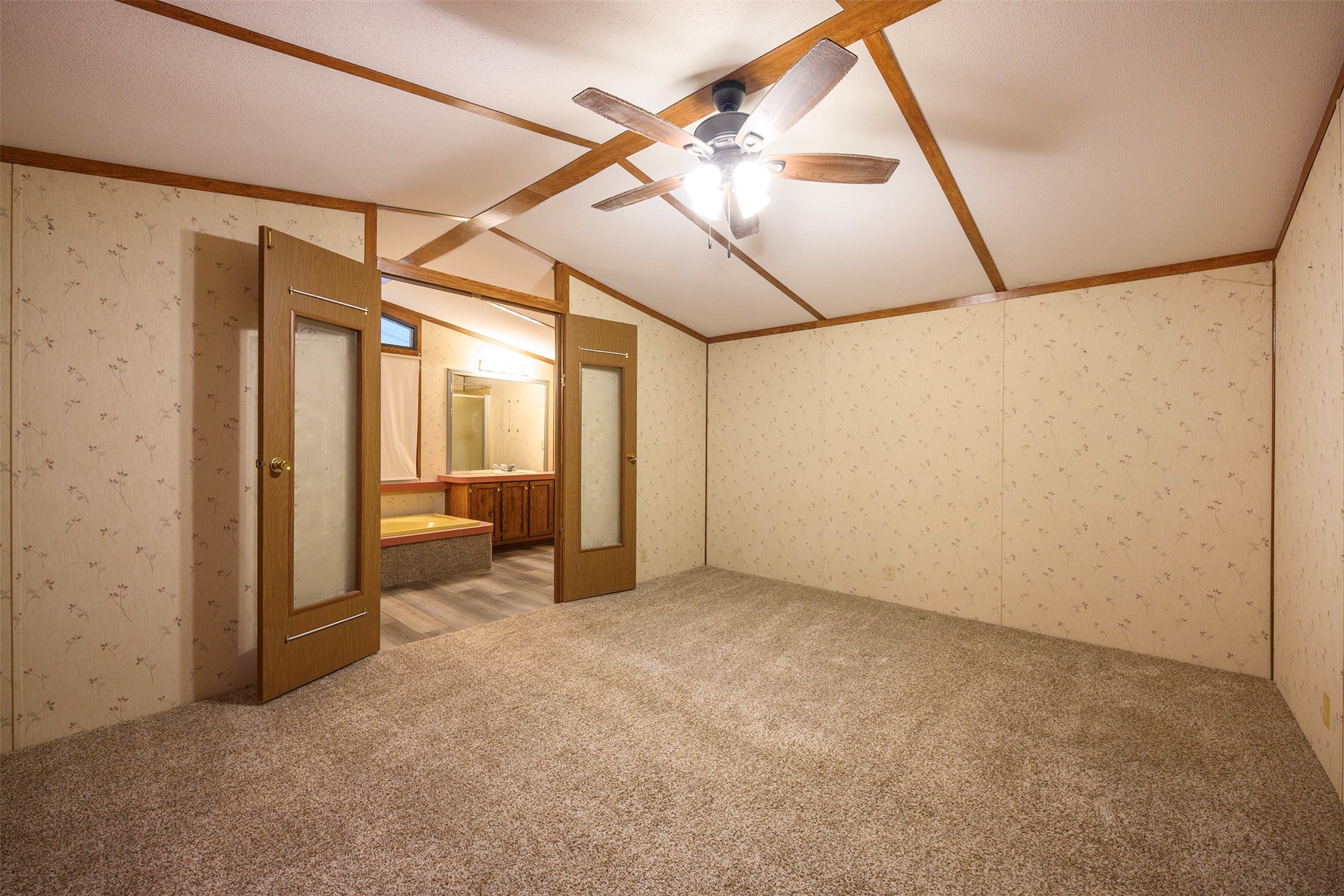 333 Private Road 1520