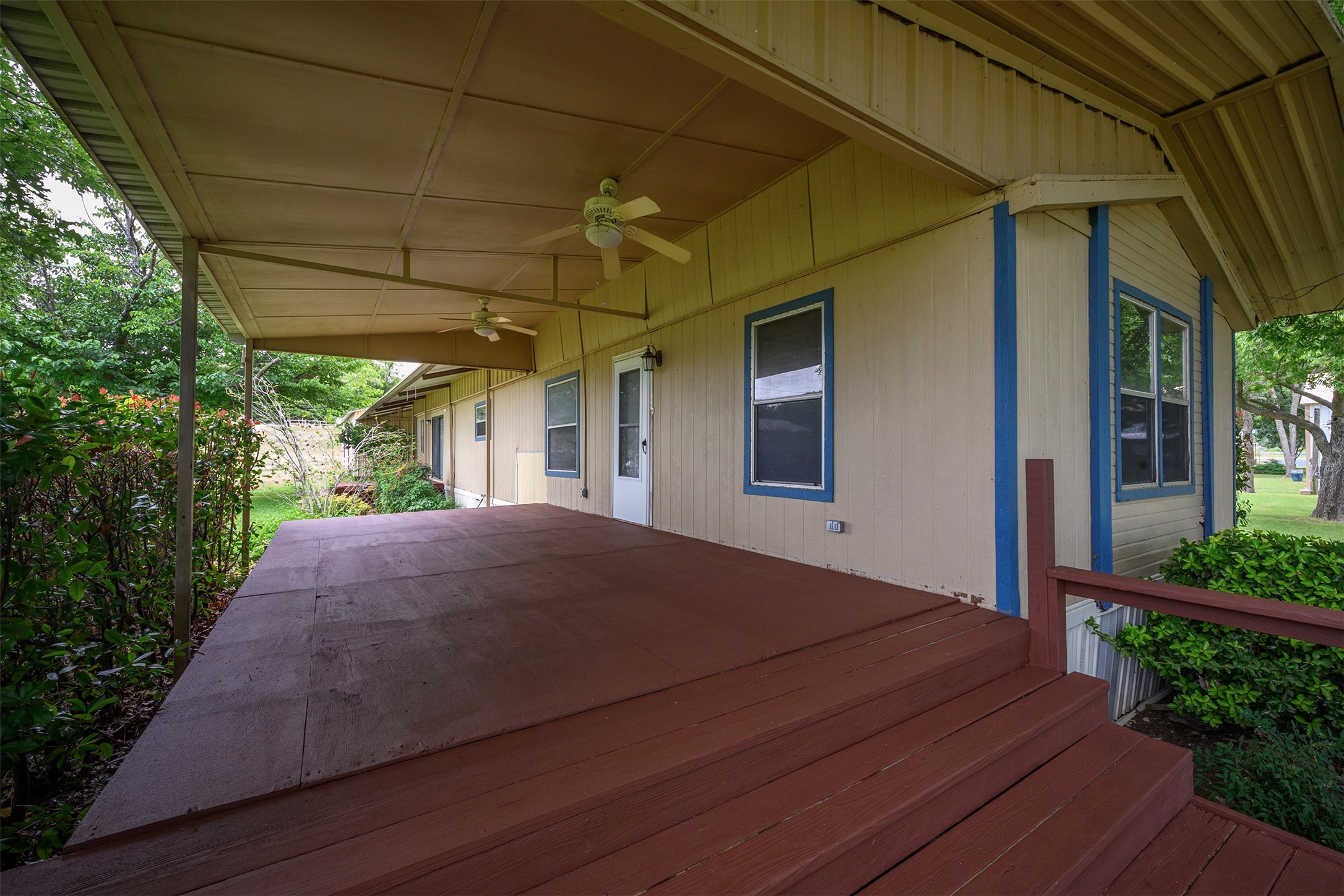 333 Private Road 1520