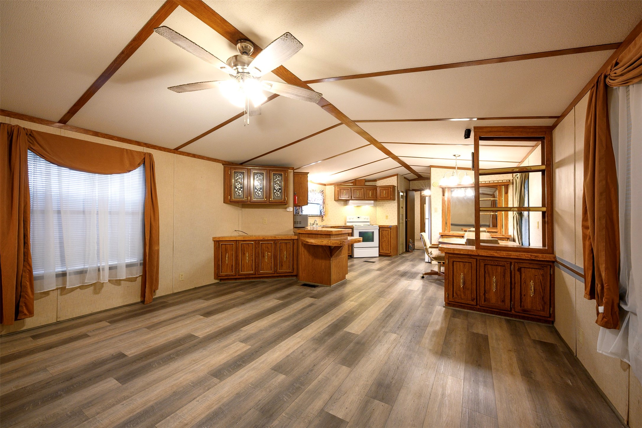 333 Private Road 1520