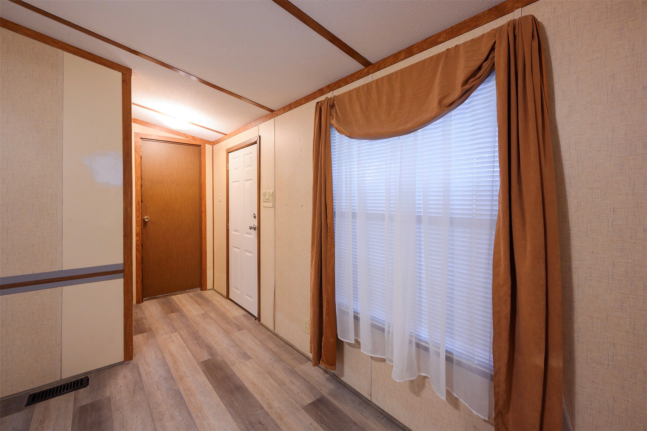333 Private Road 1520