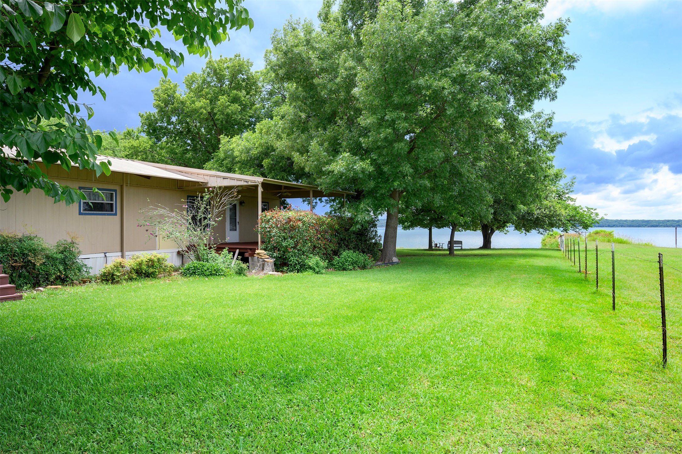 333 Private Road 1520