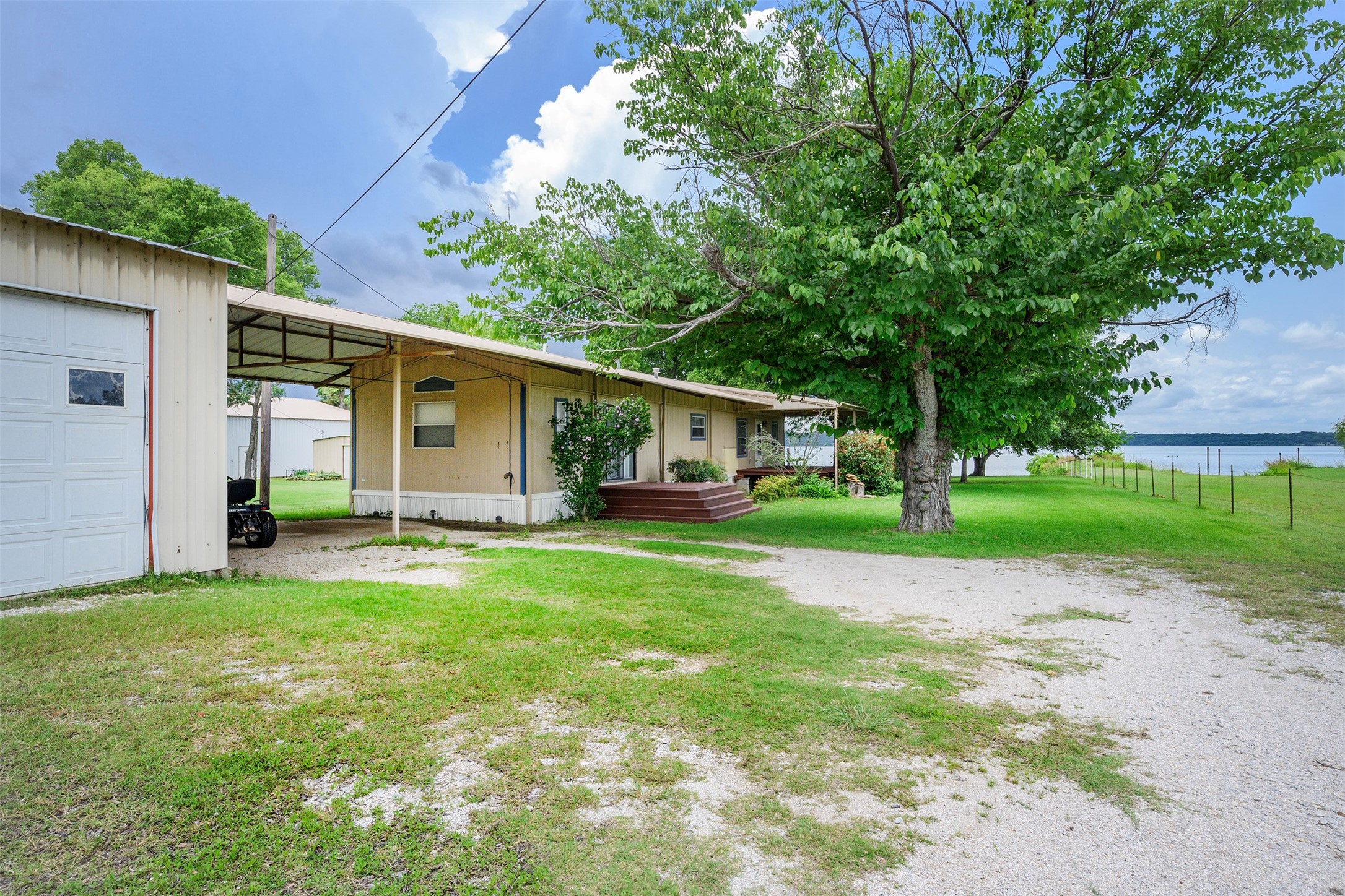 333 Private Road 1520