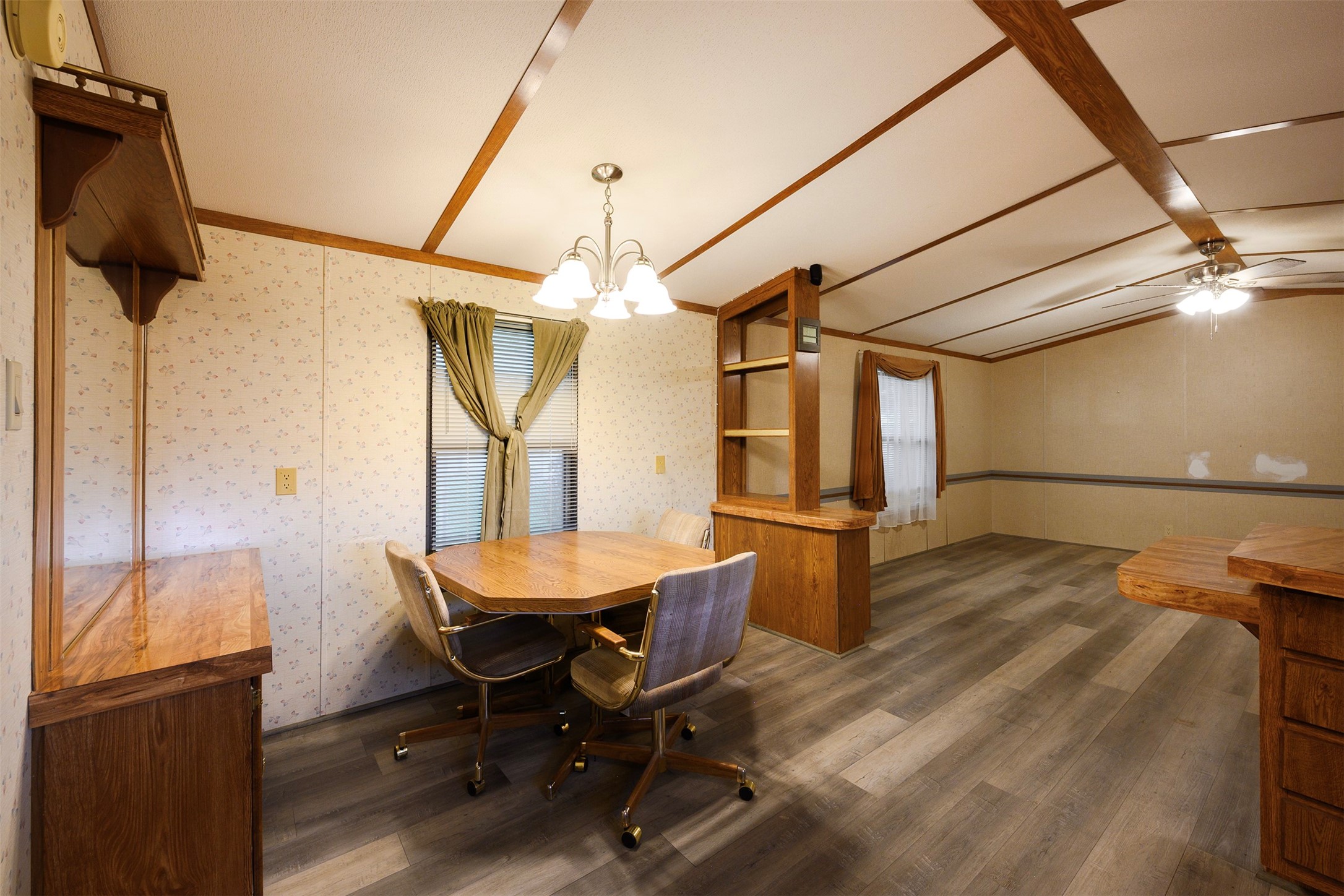 333 Private Road 1520