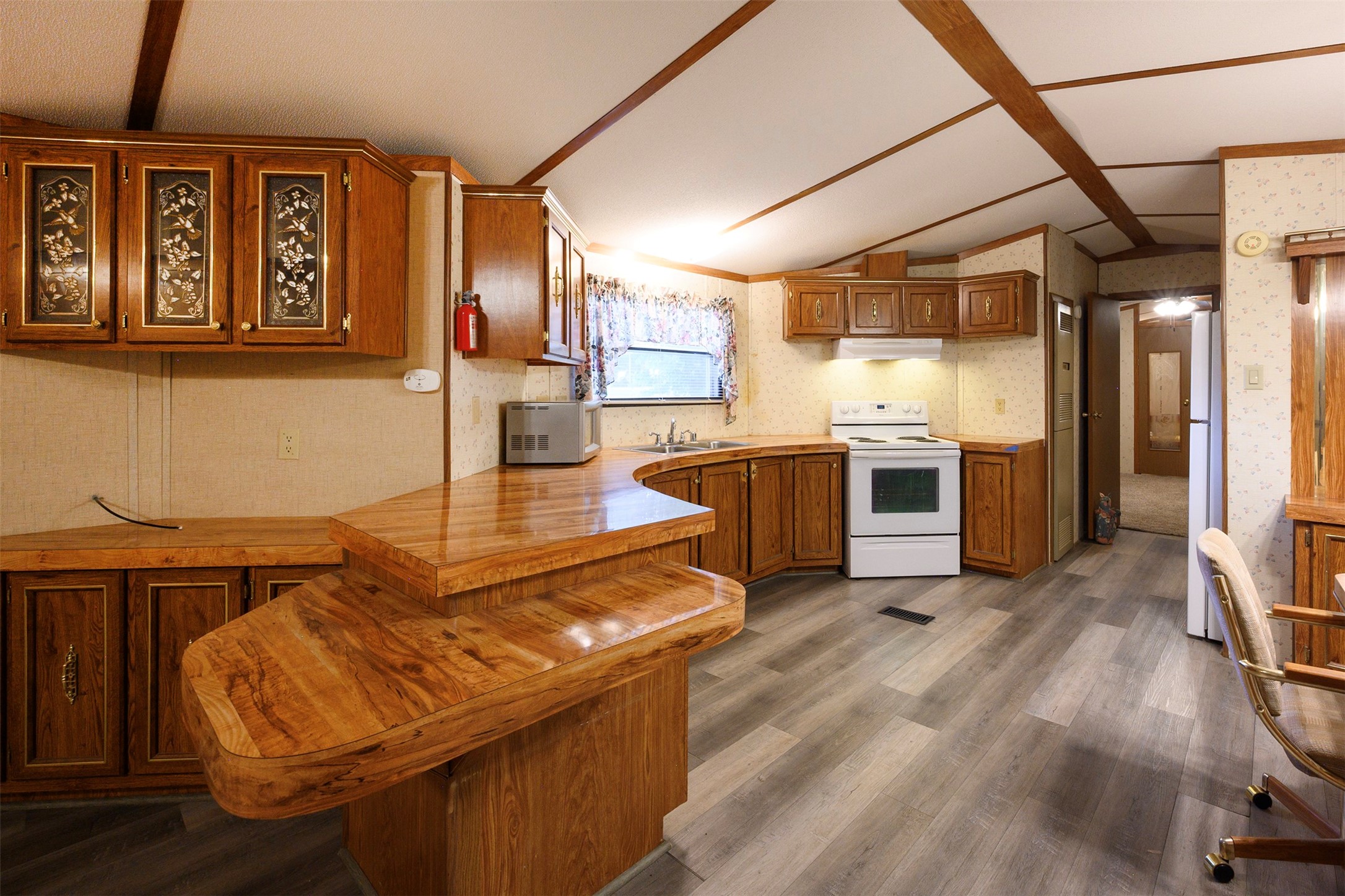 333 Private Road 1520
