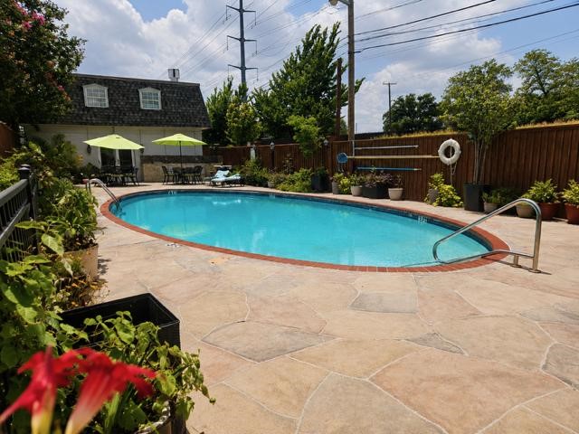 7737 Royal Lane