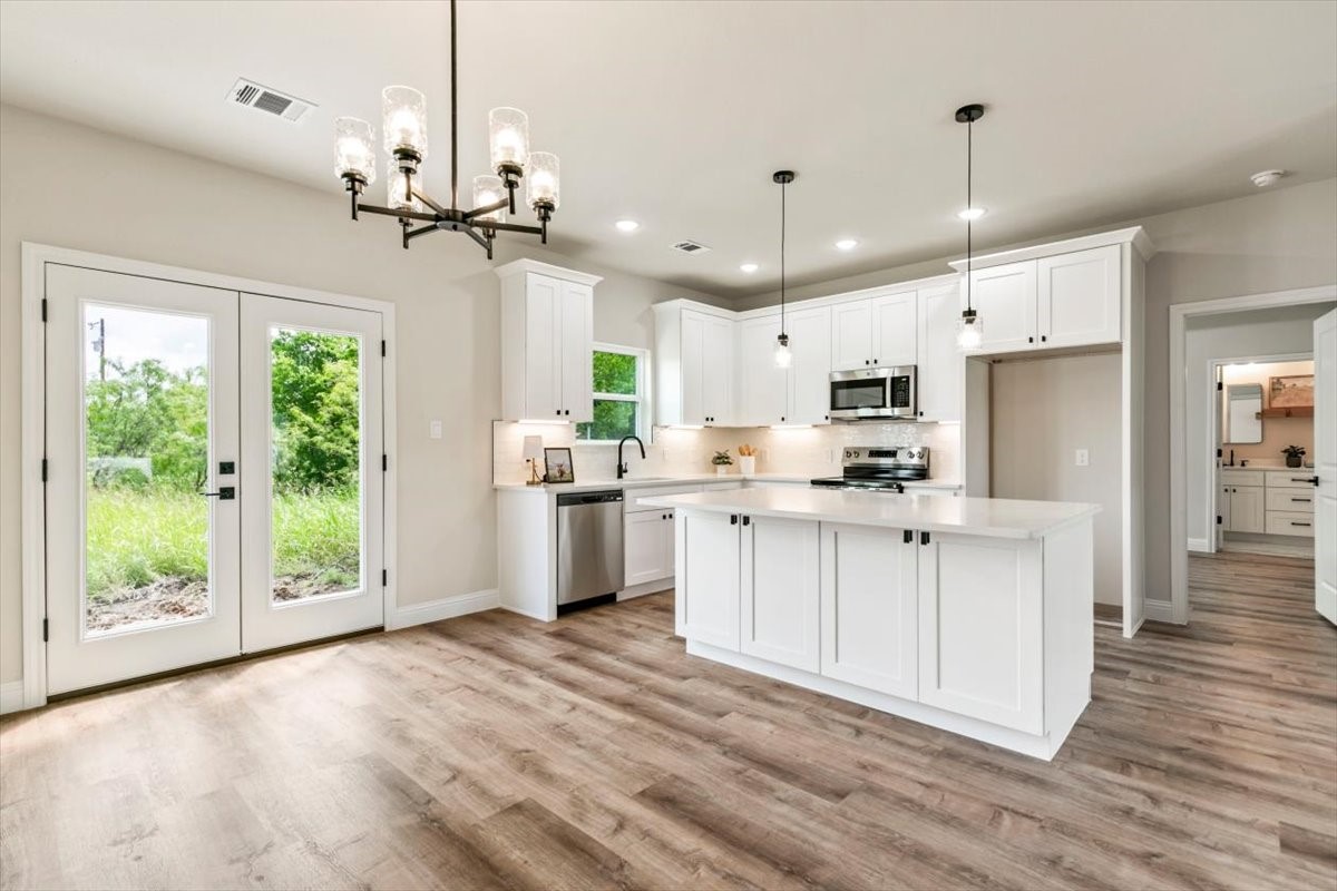 5652 Black Pine Circle