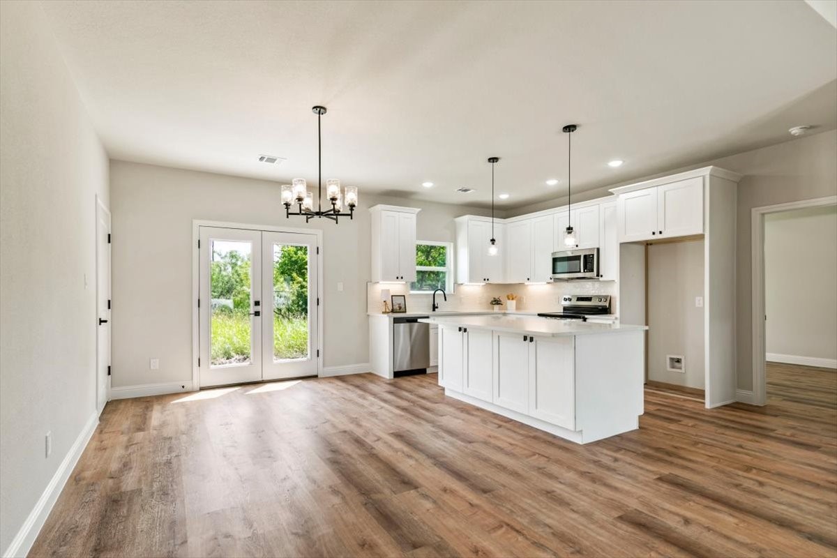 5652 Black Pine Circle