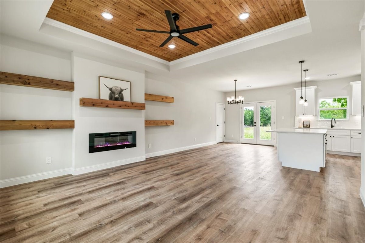 5652 Black Pine Circle