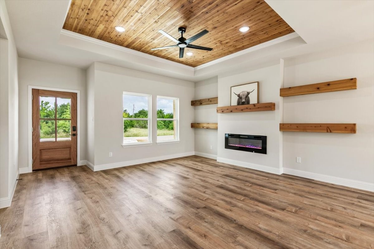 5652 Black Pine Circle
