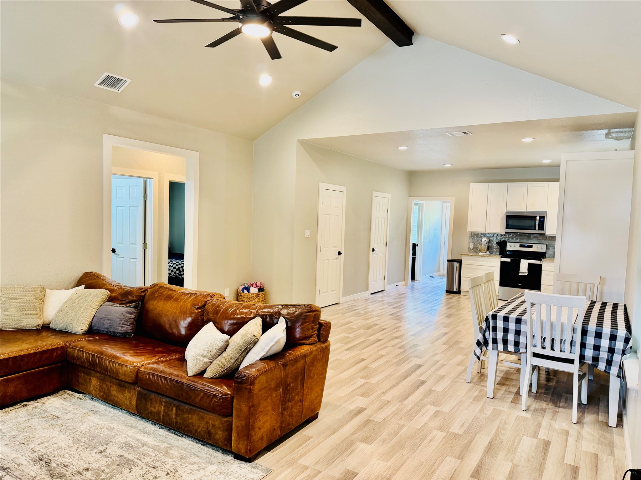 819 Arkansas River Drive