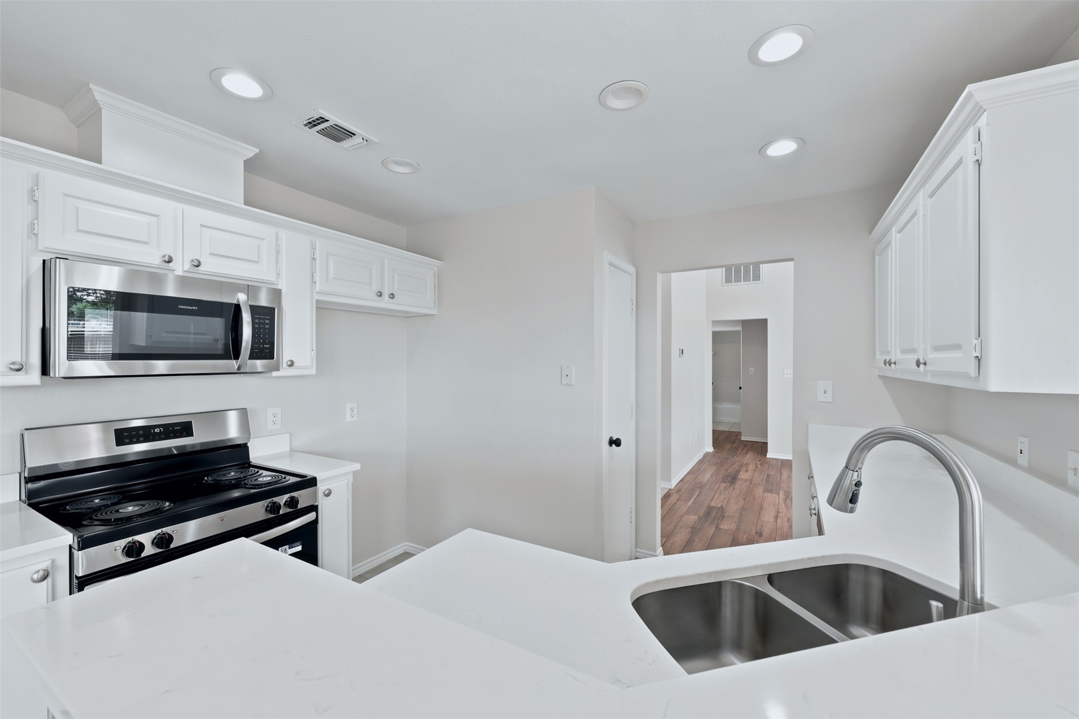 1401 Spanish Oak Drive
