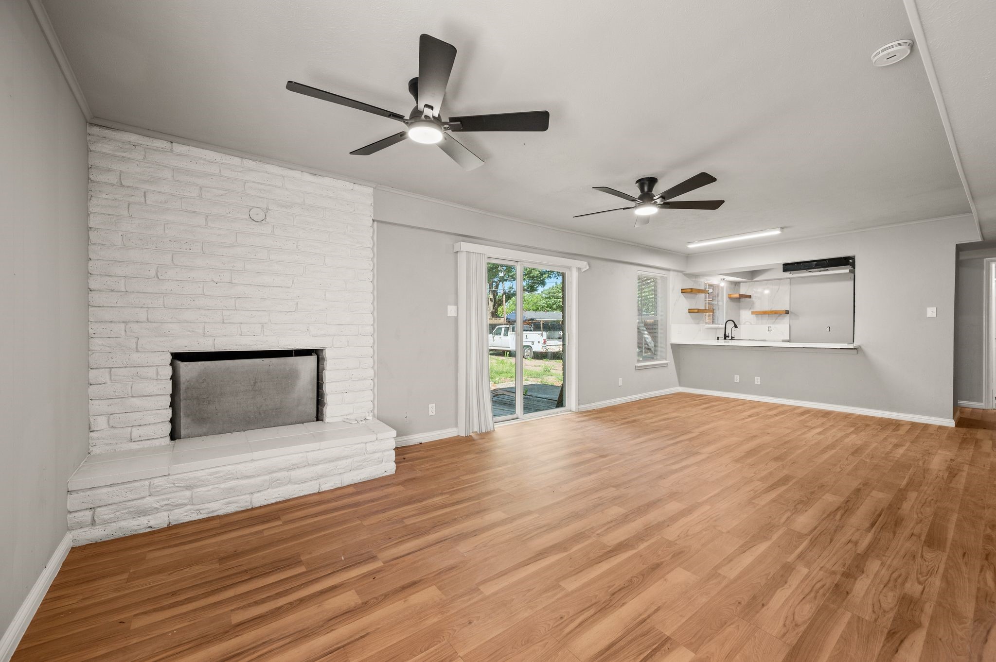 4421 Ivy Drive