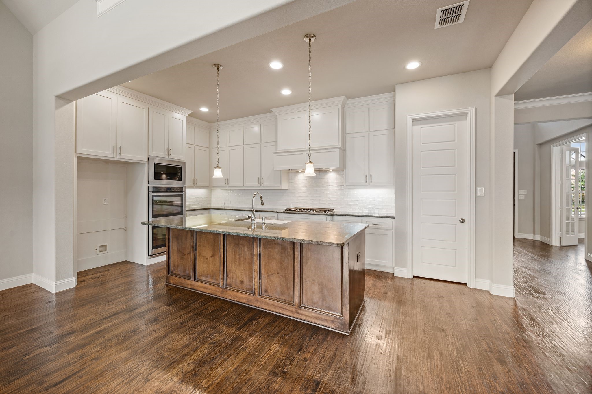 3318 Ridgecross Drive