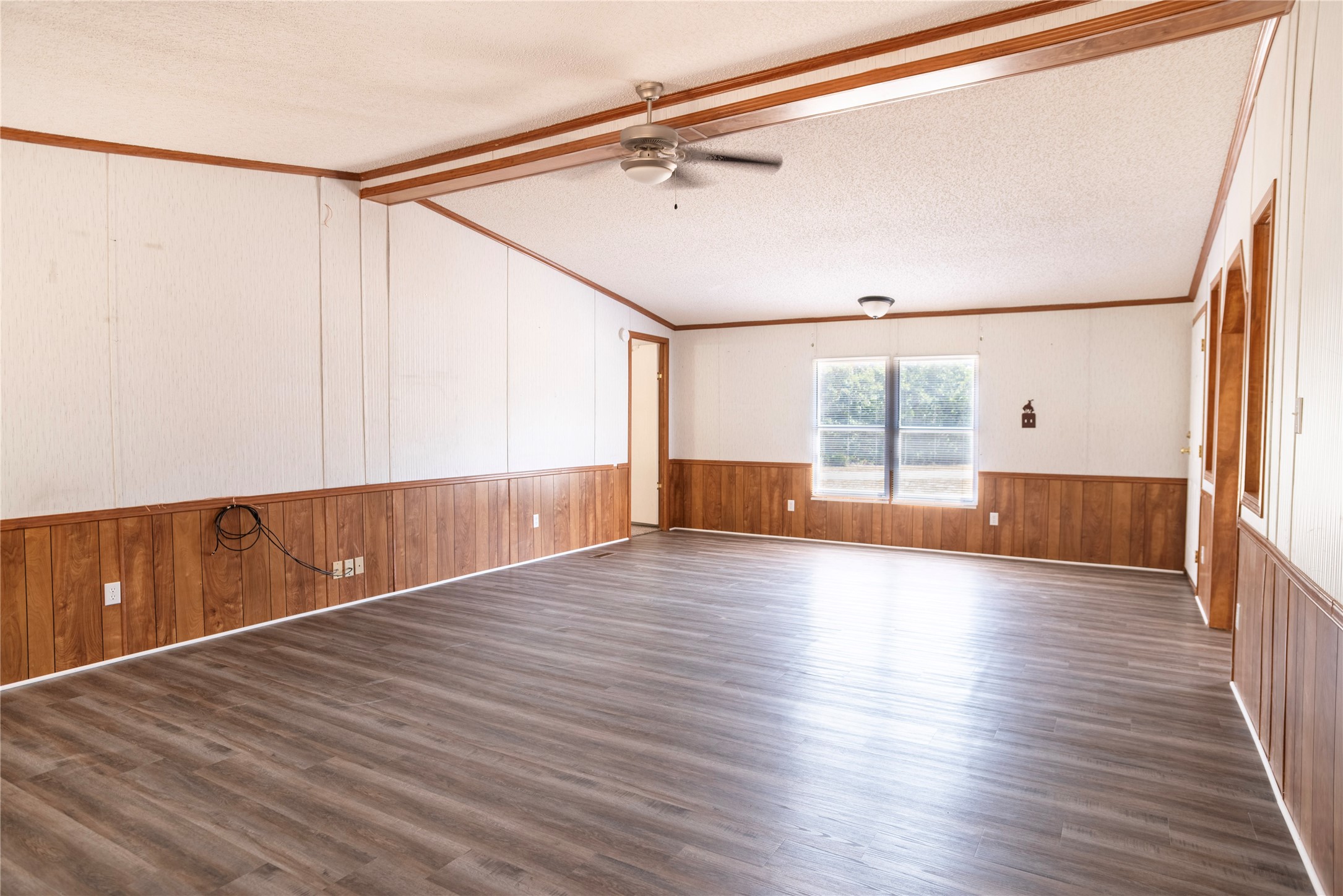 406 Private Road 3706