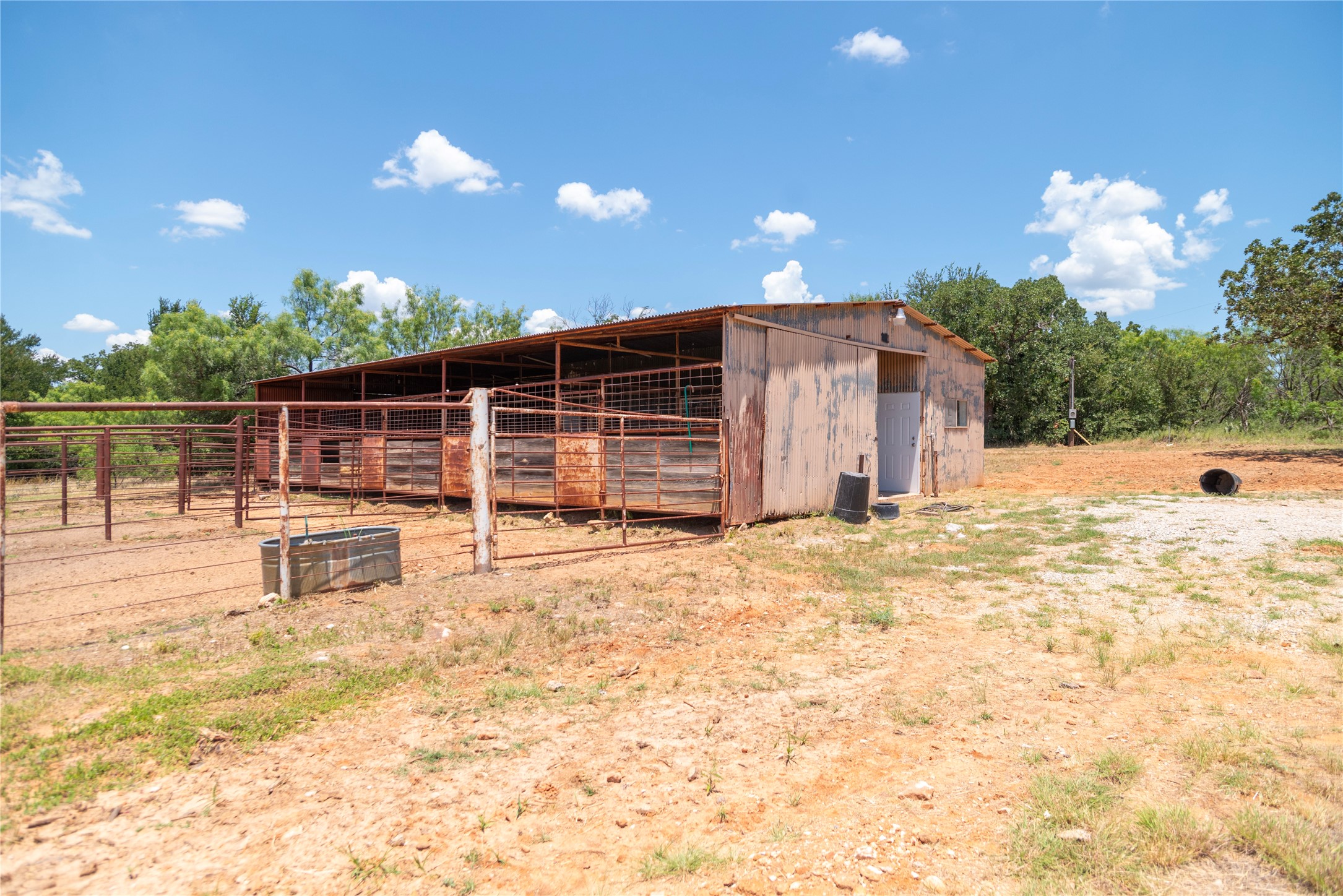 406 Private Road 3706