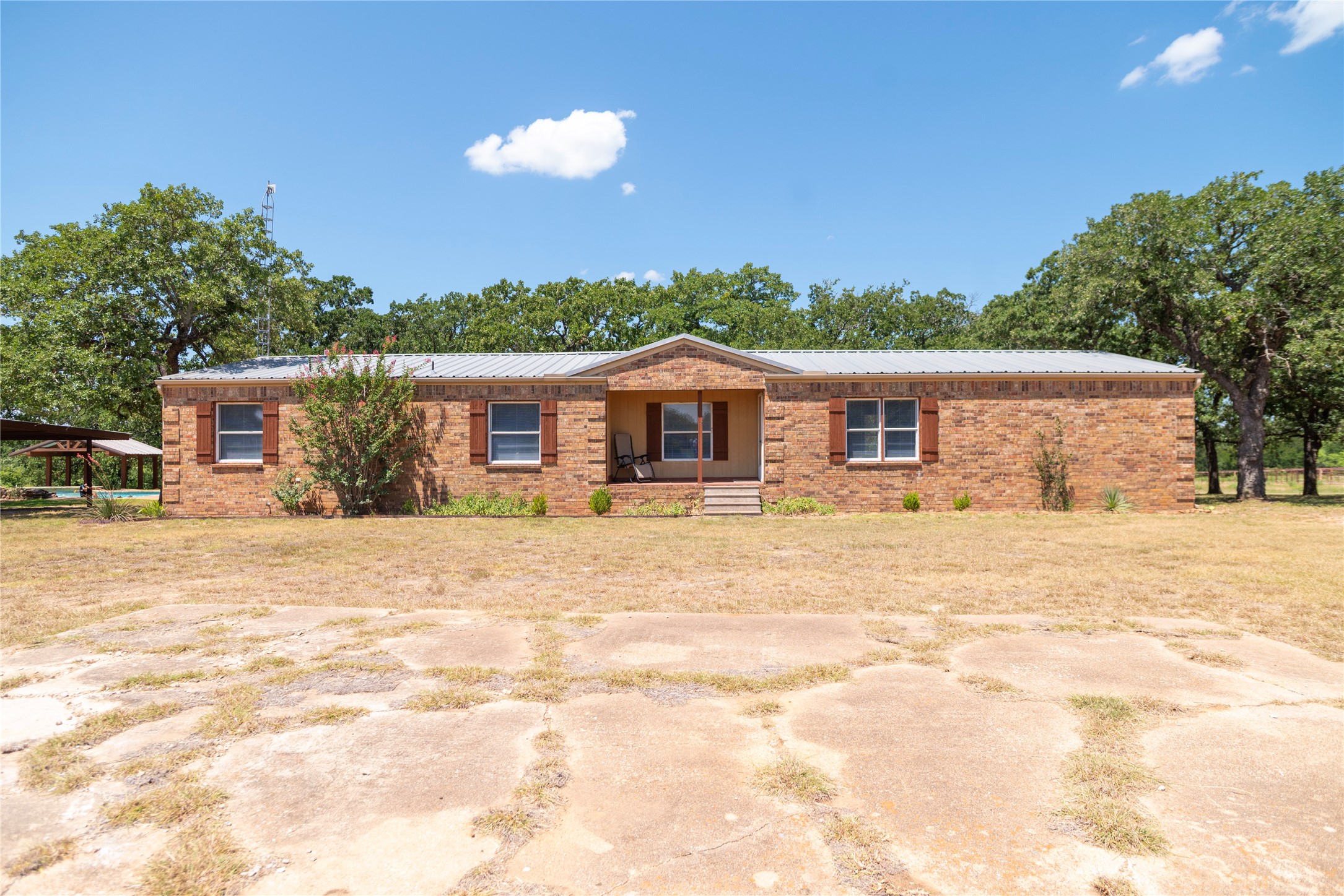 406 Private Road 3706
