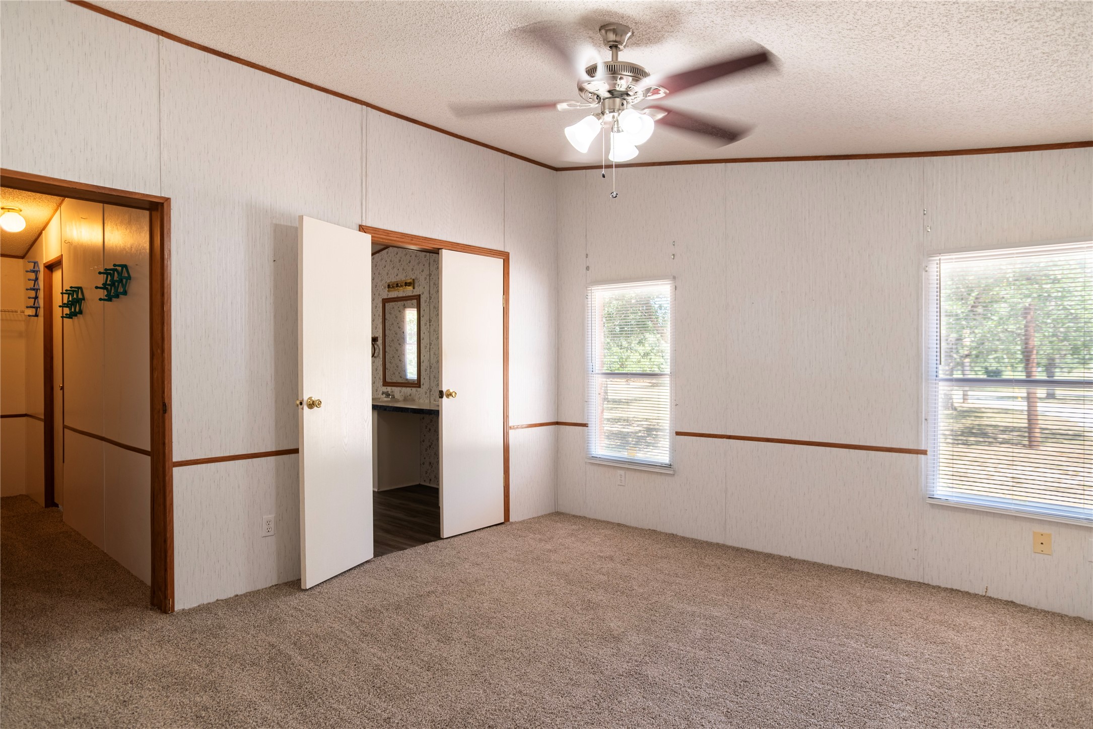 406 Private Road 3706