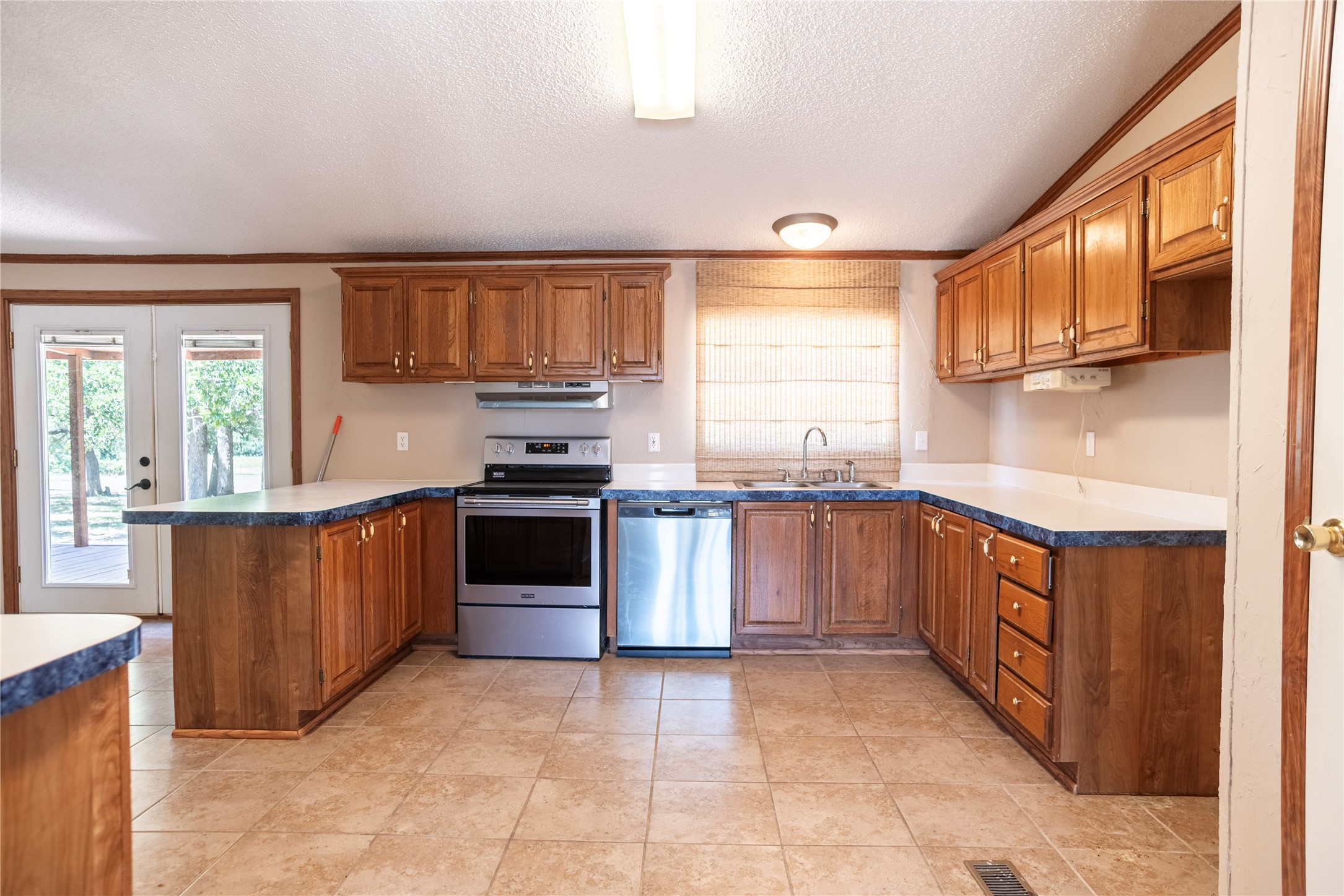 406 Private Road 3706