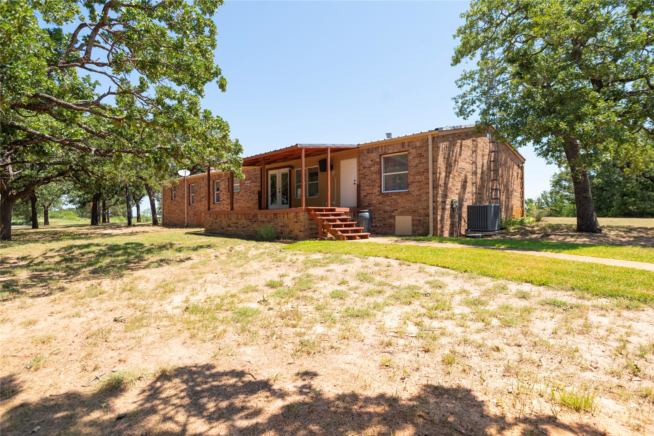 406 Private Road 3706