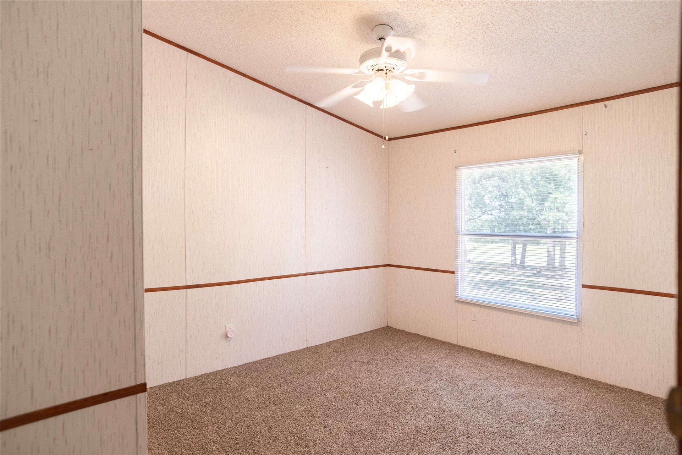 406 Private Road 3706