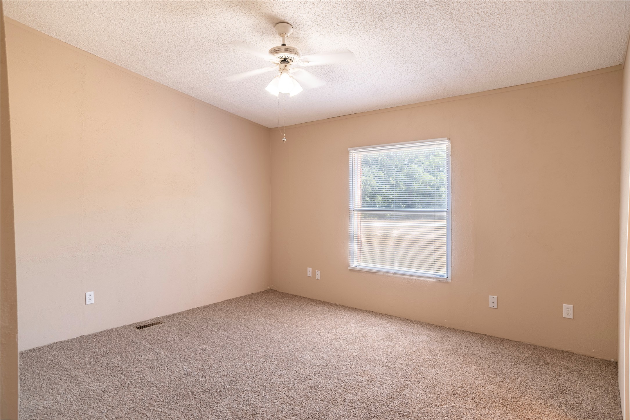 406 Private Road 3706