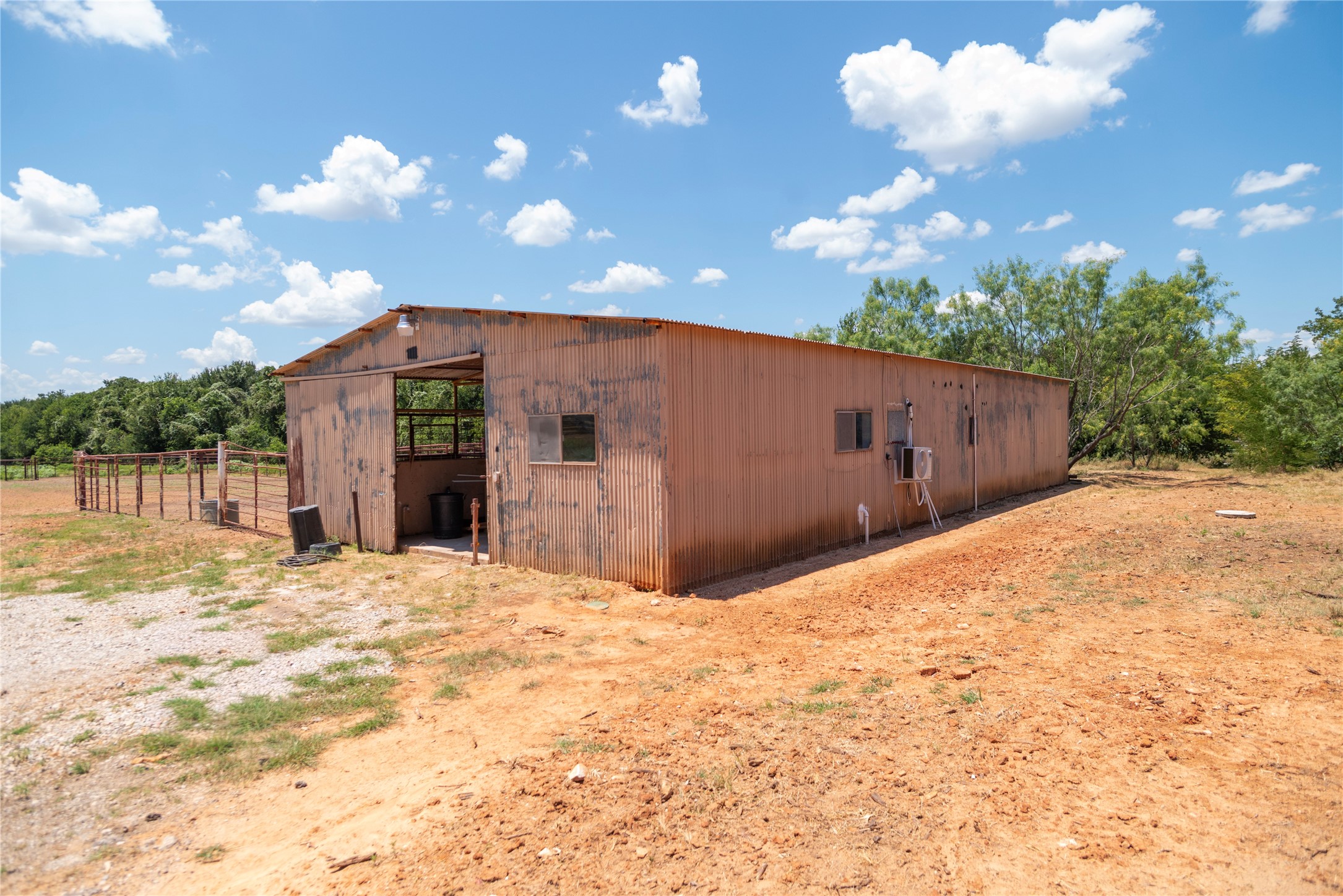 406 Private Road 3706