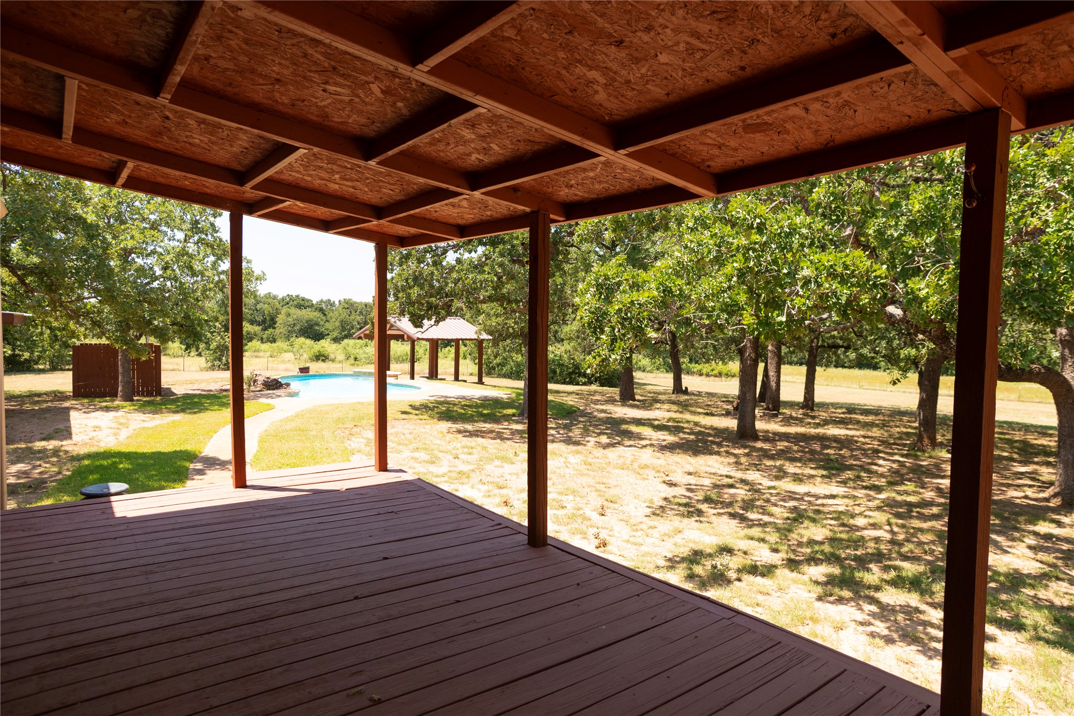 406 Private Road 3706