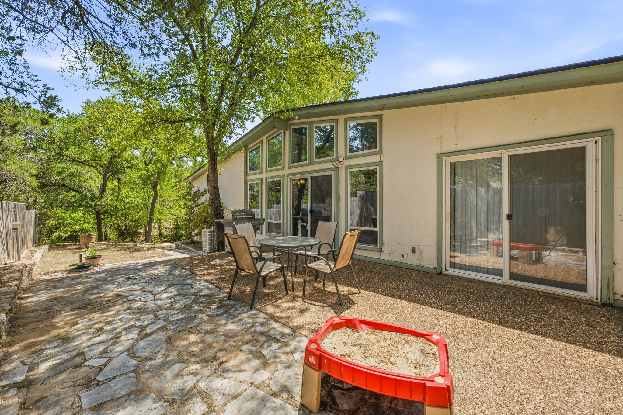 1005 Spanish Trail Drive