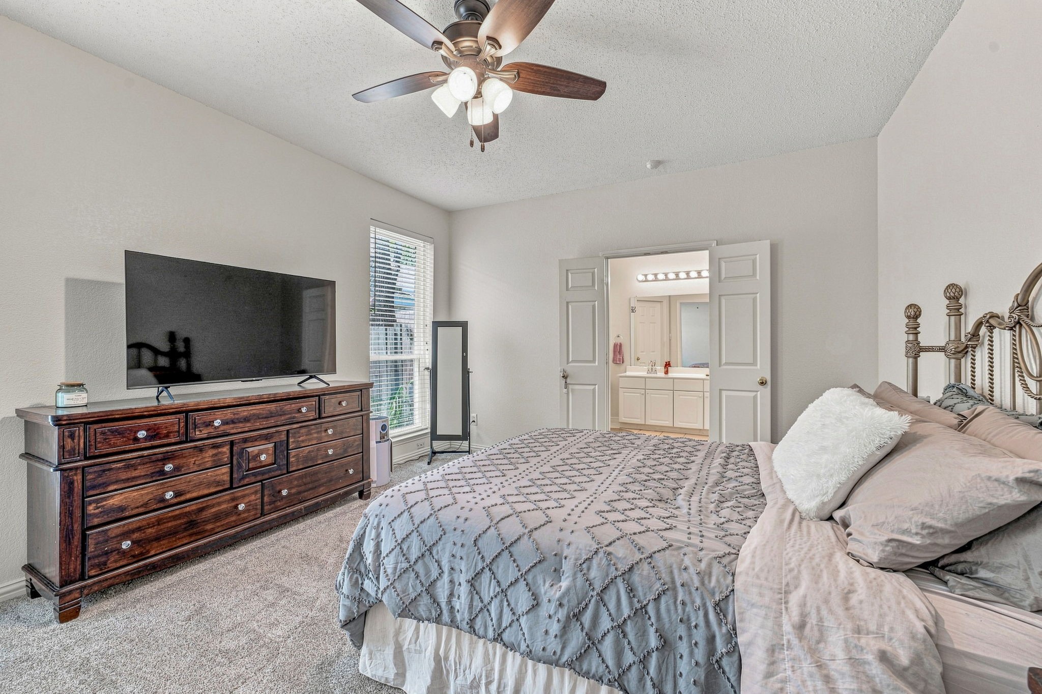 6913 Chaco Trail