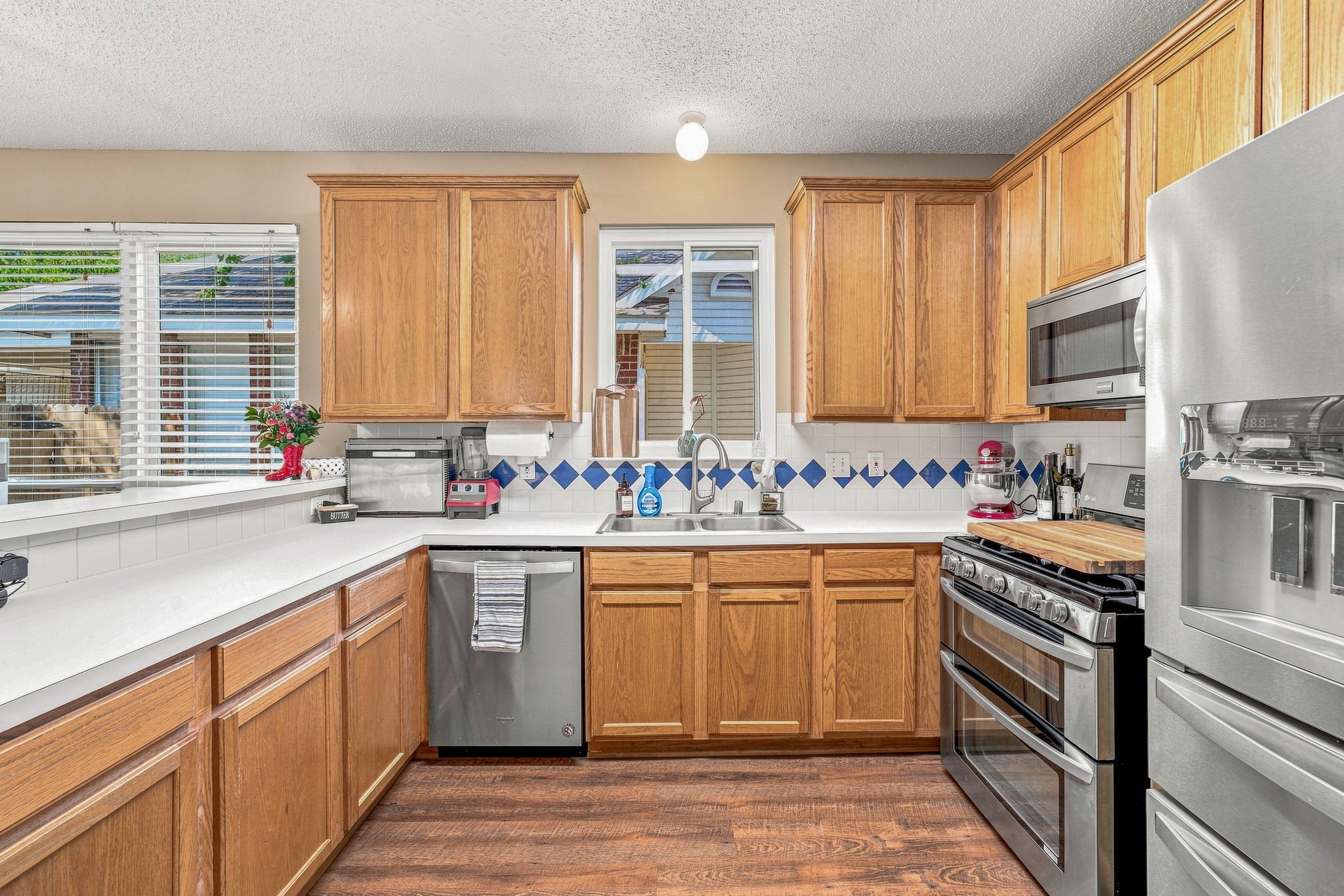 6913 Chaco Trail