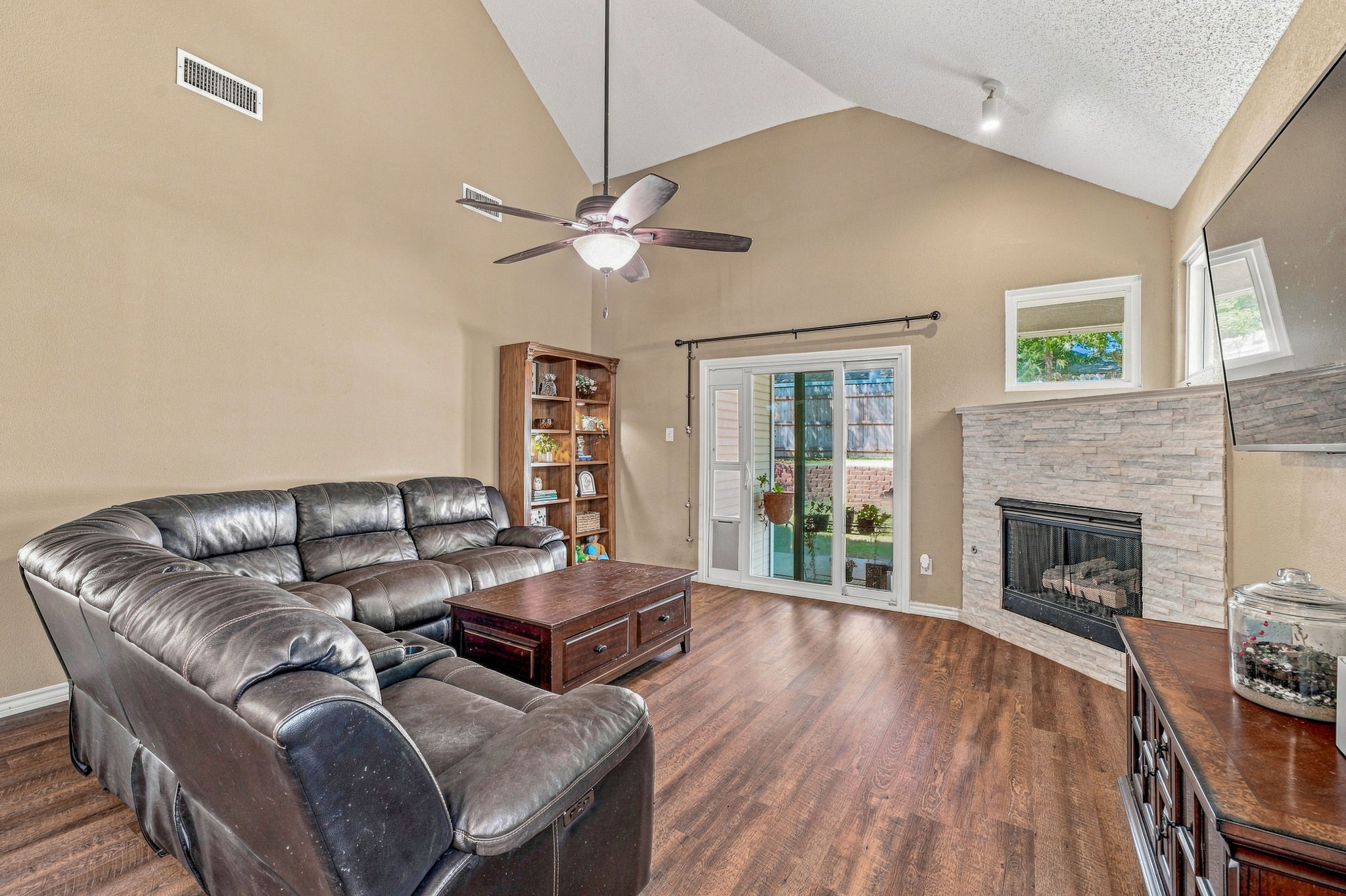 6913 Chaco Trail