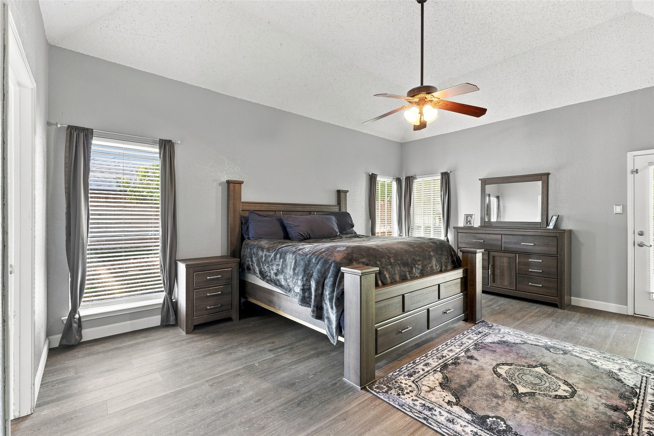 9014 Woodlawn Drive