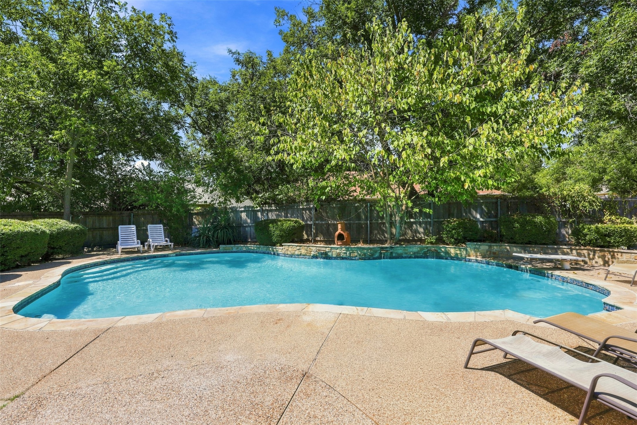 9014 Woodlawn Drive