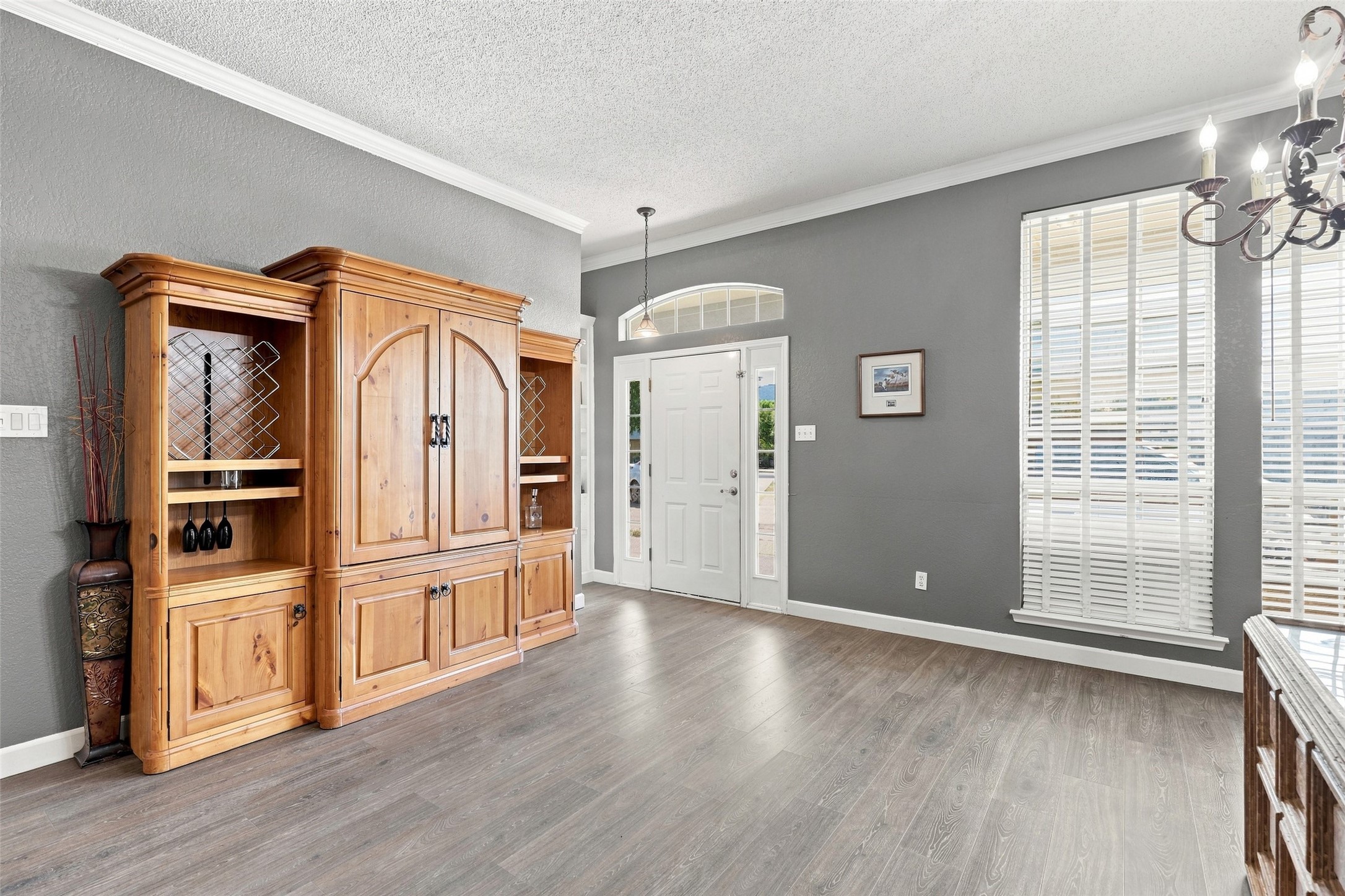 9014 Woodlawn Drive